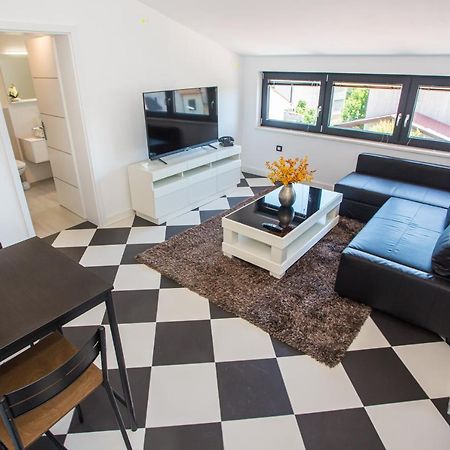 Black & White Apartment Rovinj Zewnętrze zdjęcie